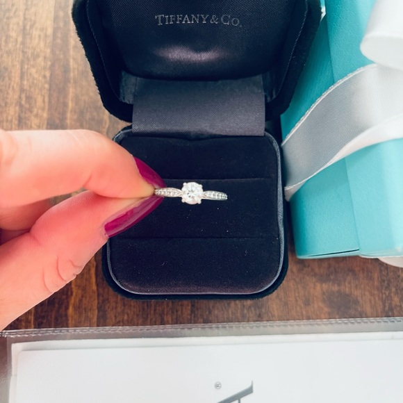 Tiffany & Co Harmony 0.71ct. Round Engagement Ring with a Diamond Platinum Band - Picture 9 of 12